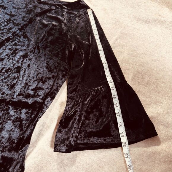 Black velour velvet bell sleeve tunic top womens 3X whimsigoth peasant holiday - Picture 4 of 8